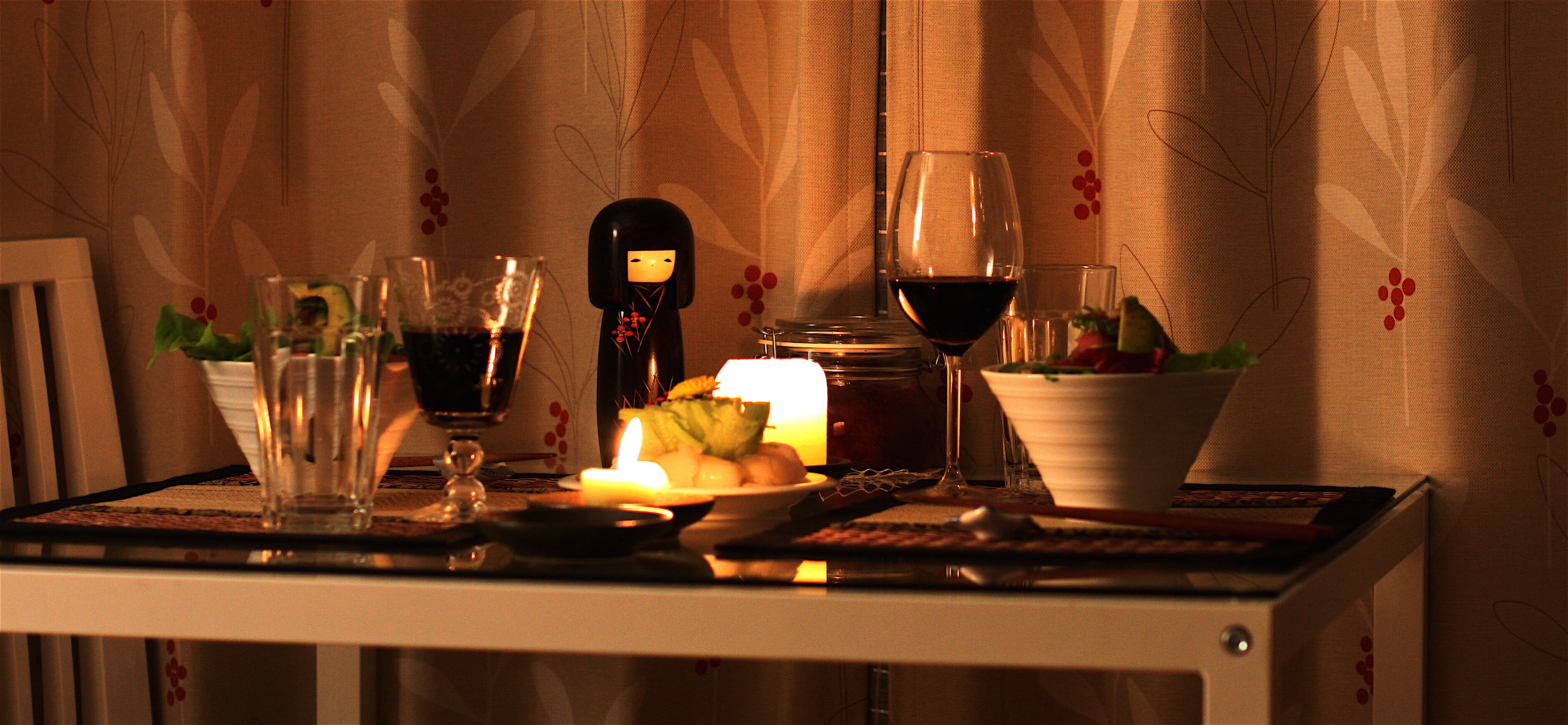 Candlelight dinner